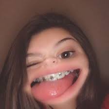 Olivia Johnston (oliviagjohnston)