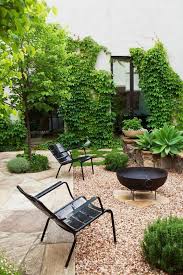 Idee Fur Einen Sitzbereich Mit Kies Und Feuerstelle Garten Gartengestaltung Garten Landschaftsbau