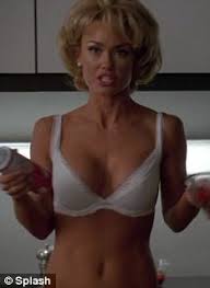 She got her first notable television role on the series nip/tuck (2003) and gained quick popularity for her character eventually becoming a regular cast. Nip Tuck S Kelly Carlson Piles On The Pounds For Seduction Scene Daily Mail Online