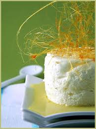 Ile Flottante A La Pistache Pistachio Floating Island More Yum Entertaining Recipes Food Molecular Food