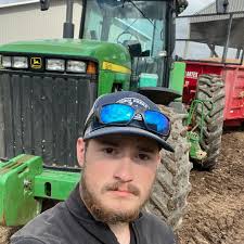 Someone to make this tractor with the blue power version pc version plz