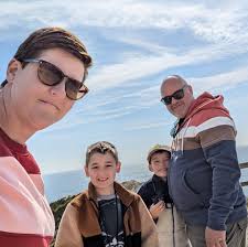 Looking for swimming lessons for my 3 year old can anyone recommend  anywhere? I am looking into the leisure centre