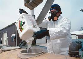 Roundup is a powerful herbicide that's great for eradicating weeds and other unwanted plants. Hazards Of The World S Most Common Herbicide Organic Gardening Mother Earth News