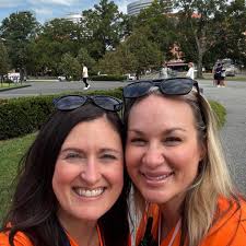 Jeffrey Clegg died after illegally jumping from some bluffs, and it's  something lake patrol has been struggling with for years. His family is  begging Oklahomans to learn from their grief.  http://www.newson6.com/story/22554813/family-of-man-who-drowned ...