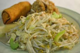 3 Chicken Chow Mein Chow Mein Recipe Vegetarian Chinese Recipes Vegetable Chow Mein
