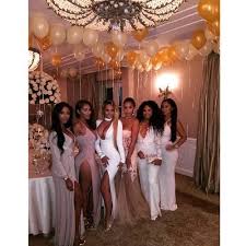 Classy Birthday Photoshoot With Friends Classy And Glamorous Birthday Outfit Birthday Photoshoot Girls Night