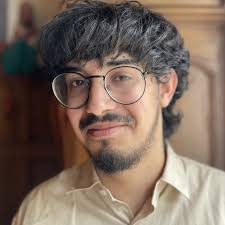 The Dean's Distinguished Graduate Fellowship in Arts & Sciences