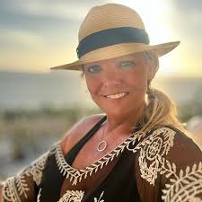 How to fix green tint in pool water?