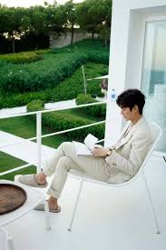 Sebagaimana dikutip solopos.com, selasa (1/11/2016), dari soompi, sebelum berperan di serial the legend of the blue sea, nama jun ji hyun sudah . Legend Of The Blue Sea Lee Min Ho Dan Cerita Klise Jurnal Saya