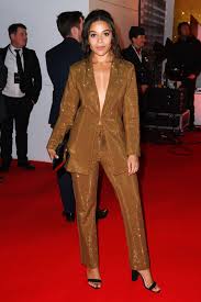  Leonie Elliott Ladiesinsuits