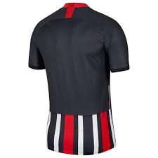 Alle fanartikel neuzugänge findest du hier chronologisch nach erscheinungsdatum sortiert. Nike Frankfurt 2019 20 Stadium Home Men S Soccer Jersey Sportsdirect Com Usa