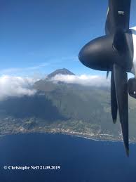 Flores dispose de sept cratères volcaniques qui se sont transformés en beaux lacs, appelés ici caldeiras. Souvenirs De Vingt Ans De Voyage De Recherche A Capelo Ile De Faial Acores Paysages