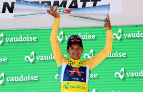Una cri dividida en dos partes. Richard Carapaz Se Proclama Campeon Del Tour De Suiza 2021 Noticiclismo