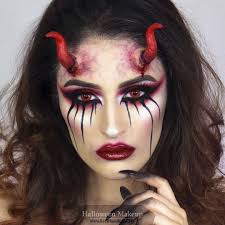 The 35 Best Halloween Makeup Ideas For Women Teufel Schminken Frau Halloween Schminke Parchen Teufel Schminken