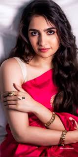 Good morning from the prettiest actress. One love ❤️