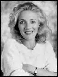 ▷ Emmerdale's Edna Birch