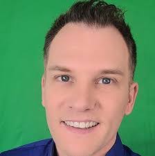 Ashley Robb's Instagram, Twitter & Facebook