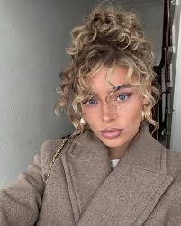 Kiara Ayers (kiaraayers)