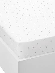 Sur chambrekids fabricant de meubles enfants, vous avez des draps housses en coton bio pour préserver la santé. Vertbaudet Drap Housse Enfant P Tit Pirate Imprime Croix 90x140