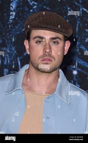 Stranger things netflix season 2 hi-res stock photography and images