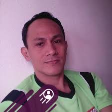 𝙏𝙖𝙠𝙚 𝙖 𝙗𝙞𝙩𝙚 𝙤𝙪𝙩 𝙤𝙛 𝙩𝙝𝙞𝙨 — our Takeaway Apple is finally  back! 💫 Grab your llaollao Takeaway Apple and enjoy your swirl everywhere  you go 🍏 #llaollaoPH #StayCool #SwirlingSmiles