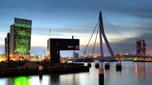 De stad die bruist en de stad die. Esc Stadt 2021 Rotterdam Im Portrat News