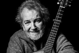 Andy Irvine & Dallahan in the Windsong Pavilion