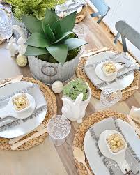 Easter Kids Friendly Table Setting Know How She Does It Easter Table Settings Easter Table Dinner Table Setting
