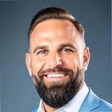 Aaron Chandra's Instagram, Twitter & Facebook