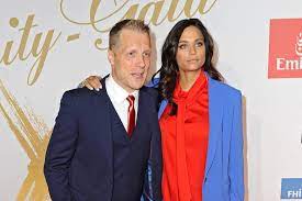 Der mobber sticht dem opfer in die seele. Oliver Amira Pocher Fans Machen Sich Sorgen Um Das Baby Des Paares Brigitte De