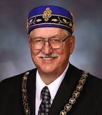 Larry Coles's Instagram, Twitter & Facebook