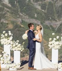 Congratulations Lindsay and Chris! What a wonderful day for our family, and  especially for you two. May the joy you feel last a lifetime 💕 We love  you!!!