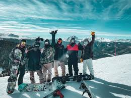 Got a group of 7 guys gonna be riding vail Feb 3-6. Ages ranging from  27-32. 3 of us are bachelors!! Just looking for some people to shred/rage  with!!