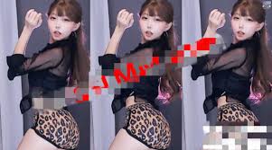 斗鱼TV又耳少女bella 22年9月直播热舞30V3G - 雨水阁