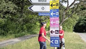 It leads within 8 stages over more than 1,300 kilometers through all parts of it is the first time that neuhausen am rheinfall is a stage location of the tour de suisse. Die Tour De Suisse Zu Gast In Schaffhausen Schaffhauser Nachrichten