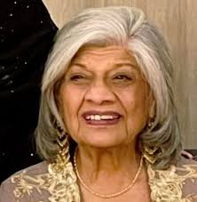 What are suitable names for white female and black male kittens?