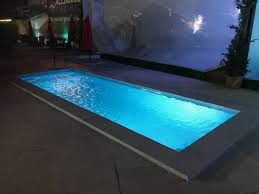 Couloir De Nage Piscine Rectangulaire A Fond Plat Coque Polyester Alliance Piscines Starlite Xxl De 6 50 M X 2 20 M Alliance Piscines