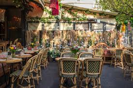 Cafe Boheme Restaurant Intemporel Situe A Edgar Quinet