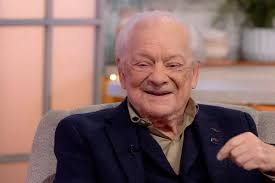 David Jason discovered secret daughter after 50 years thanks to subtle  facial clue