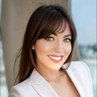 Elisha Atkinson's Instagram, Twitter & Facebook