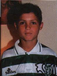 Фотографии, подробно о семье, видео, последние новости 2021. Cristiano Ronaldo In Childhood Krishtianu Ronaldu Ronaldu Futbolisty