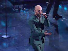Giuliano sangiorgi dei negramaro a cena con mara venier: Giuliano Sangiorgi Verde Zalando 6 Sanremo 2021 Le Pagelle Ai Look Della Terza Serata Damiano Con Il Corsetto 8 Achille Lauro Divinita Greca 8 Corriere It