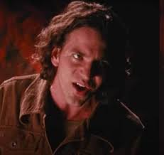 Who has a better vocal range, Eddie Vedder or Scott Stapp?