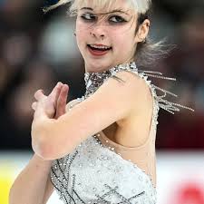 Amber Glenn wins third straight US Figure Skating title, topping Alysa Liu  with brilliant free skate