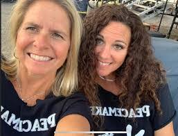 Holly Carson's Instagram, Twitter & Facebook