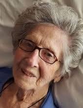 Kaye Francis's Instagram, Twitter & Facebook