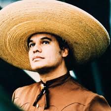 After releasing el alma joven iii (1973), juan gabriel released his first mariachi album featuring the group vargas de tecalitlán. Este Dia Juan Gabriel Revelo Sus Preferencias Sexuales