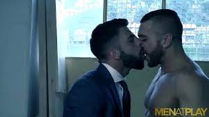 Suited Hunk Barebacked By Muscular Gay - XNXX.COM