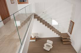 We did not find results for: Scala A Sbalzo Con Gradini In Legno E Ringhiera In Vetro Zichichi