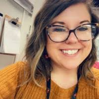 300+ perfiles de «Youngdahl»